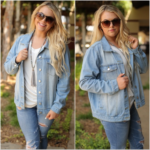 ✨LAST ONE✨PLUS Jean Jacket - Picture 2 of 3